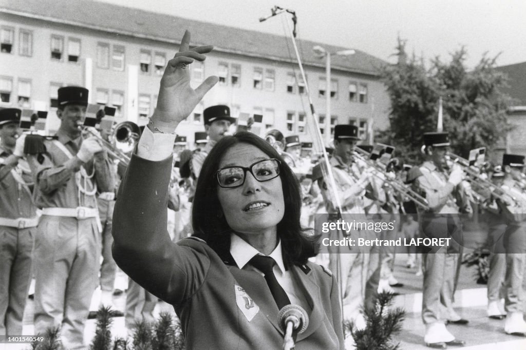 Nana Mouskouri