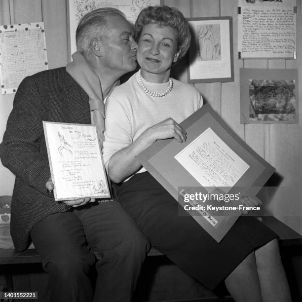 Pierre Béarn et Claudine Chonez lauréats du prix 'Poésie mas morte', le 25 février 1959.