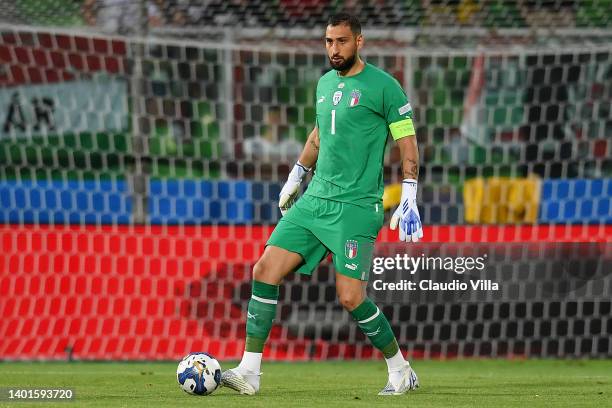 Gianluigi Donnarumma of Italy controls the ball during the UEFA Nations League League A Group 3 match between Italy and Hungary on June 07, 2022 in...