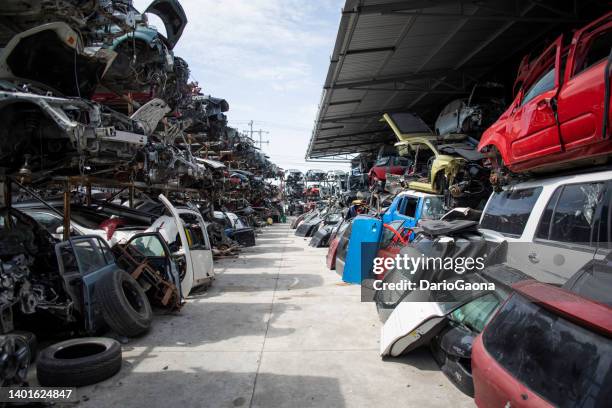 used auto parts businesses - junkyard stock pictures, royalty-free photos & images