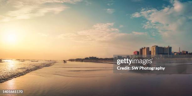 sunset view of the cox's bazar beach in bangladesh - chittagong ストックフォトと画像