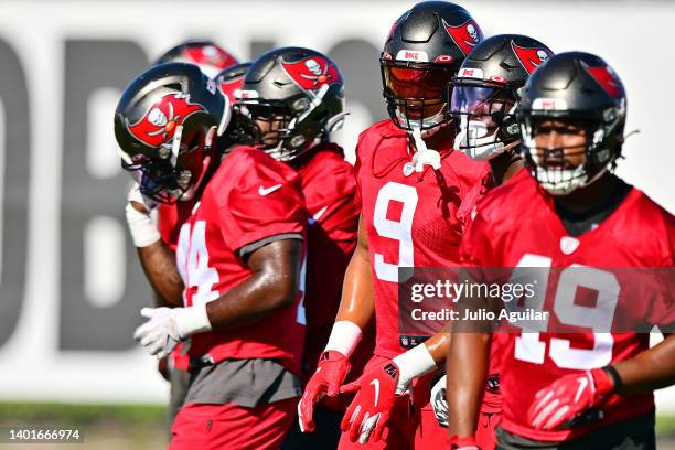 Joe Tryon-Shoyinka of the Tampa Bay Buccaneers works out with teammates during the Buccaneers mini-camp at AdventHealth Training Center on June 07,...