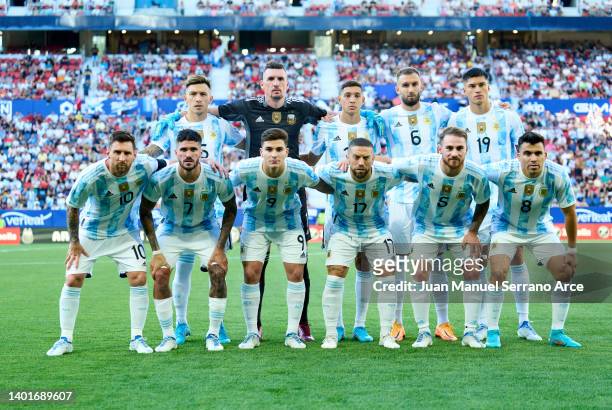 Players of Argentina pose for a team photograph prior to the international friendly match between Argentina and Estonia at Estadio El Sadar on June...