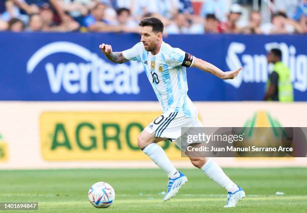 Messi R Messi In Action Photos and Premium High Res Pictures - Getty Images