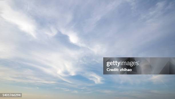 sky clouds - cloudy sky bildbanksfoton och bilder