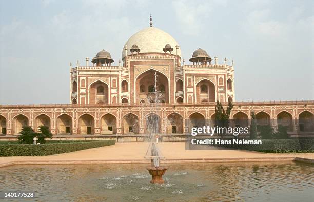 india, new delhi, humayun's tomb, view of facade - humayan's tomb stock pictures, royalty-free photos & images