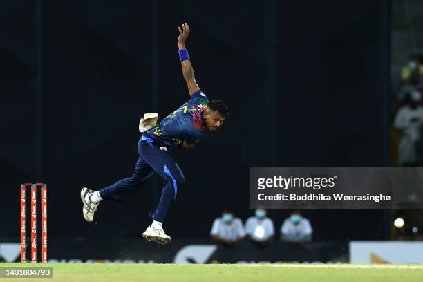 Dushmantha Chameera of Sri Lanka bowls during the 2nd match in the T20 International series between Sri Lanka and Australia at R. Premadasa Stadium...