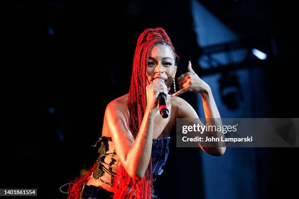 135 Dj Reborn Stock Photos, High-Res Pictures, and Images - Getty Images