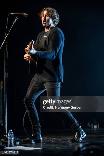 Dean Lewis performs At The Fonda Theatre on June 08, 2022 in Los Angeles, California.