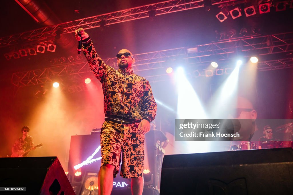 Cyrus Rashedi Rapper Kianush Rashedi aka Kianush performs live on stage during a ...
