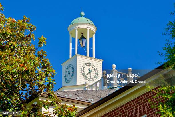 city hall cupola, ciudad de fairfax, virginia - fairfax virginia fotografías e imágenes de stock
