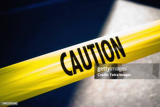 usa, new york city, yellow caution tape - caution tape stockfoto's en -beelden