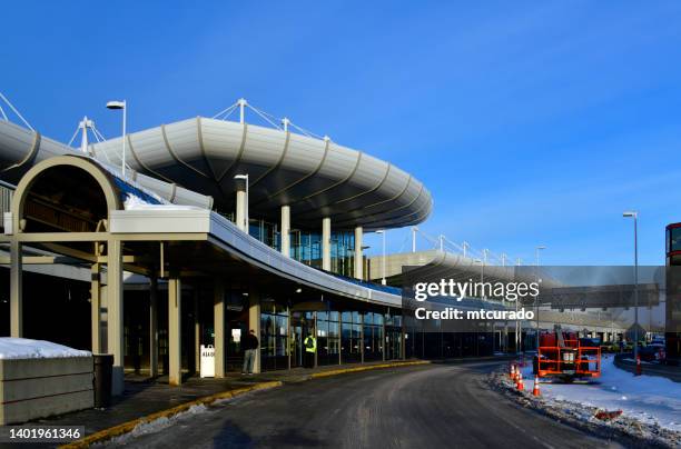 ted stevens anchorage international airport - south terminal, kerbside view, anchorage, alaska, usa - anchorage airport stock pictures, royalty-free photos & images