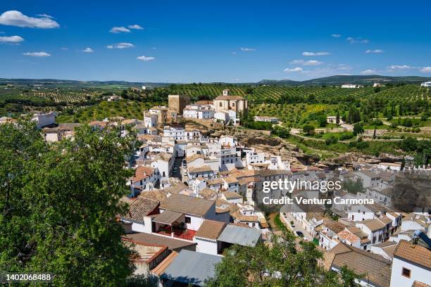 setenil de las bodegas - province of cádiz, spain - poble espanyol stock pictures, royalty-free photos & images