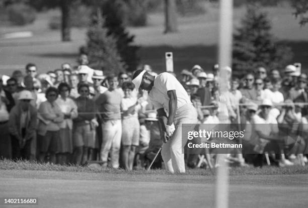 Lee Edler is seen on the fourth hole of sudden death golf against Jack Nicklaus at the American Golf Classic in Akron, Ohio.