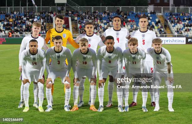 Players of England pose for a team photograph prior to the UEFA European Under-21 Championship Qualifier between Kosovo U21 and England MU21 at...