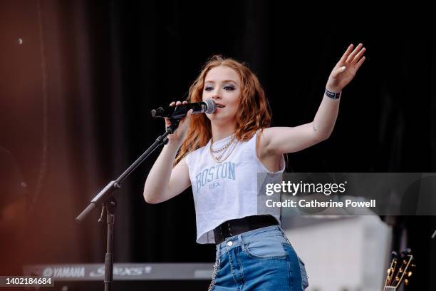 Lauren Weintraub performs on the Maui Jim Reverb Stage at Bridgestone Arena Plaza at CMA Fest on June 10, 2022 in Nashville, Tennessee.