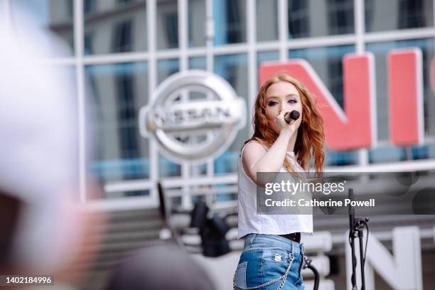 Lauren Weintraub performs on the Maui Jim Reverb Stage at Bridgestone Arena Plaza at CMA Fest on June 10, 2022 in Nashville, Tennessee.