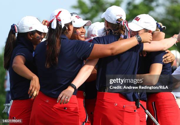 Team USA form a huddle at the end of the Afternoon Foursomes of The Curtis Cup at Merion Golf Club on June 10, 2022 in Ardmore, Pennsylvania.