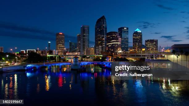 547 fotos e imágenes de Hillsborough County Florida - Getty Images 547 fotos e imágenes de Hillsborough County Florida - Getty Images