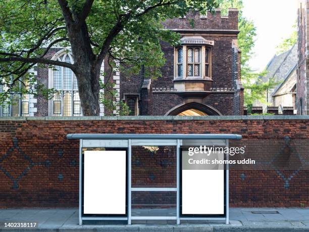 blank digital billboard at a bus stop in street of london - busshållplats bildbanksfoton och bilder