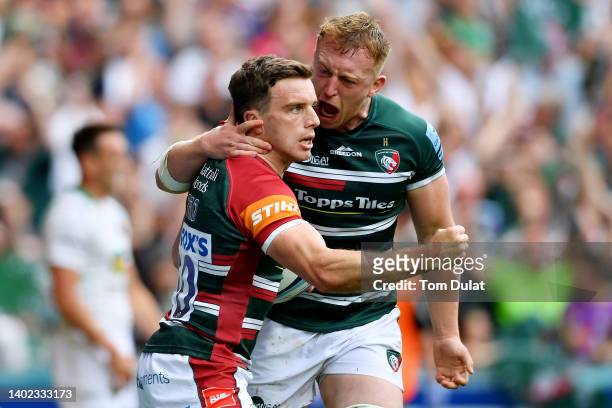 George Ford celebrates with Tommy Reffell of Leicester Tigers after scoring their sides first try during the Gallagher Premiership Rugby Semi Final...