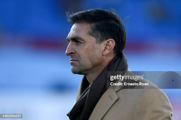 Diego Alonso head coach of Uruguay gestures prior to a match between Uruguay and Panama at Centenario Stadium on June 11, 2022 in Montevideo, Uruguay.