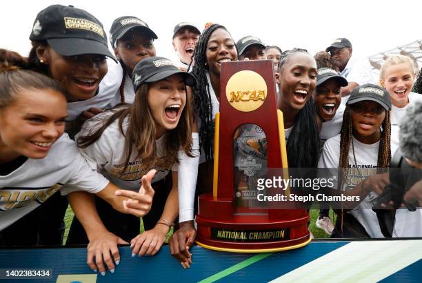 Florida celebrates their women's team championship during the NCAA Division I Men's and Women's Outdoor Track & Field Championships at Hayward Field...
