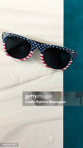 Fourth Of July Pool Photos Et Images De Collection Getty Images