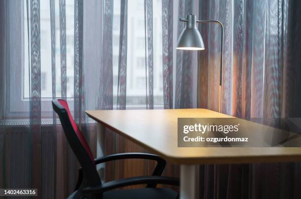 Basic Desk Empty Empty Desk At Home Photos and Premium High Res Pictures - Getty Images