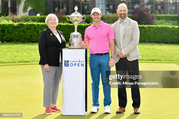 Golf Canada President Liz Hoffman, Rory McIlroy of Northern Ireland, and Golf Canada CEO Laurence Applebaum pose with the trophy after McIlroy won...