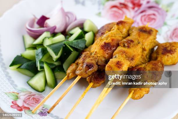 chicken satay - chicken satay stock pictures, royalty-free photos & images