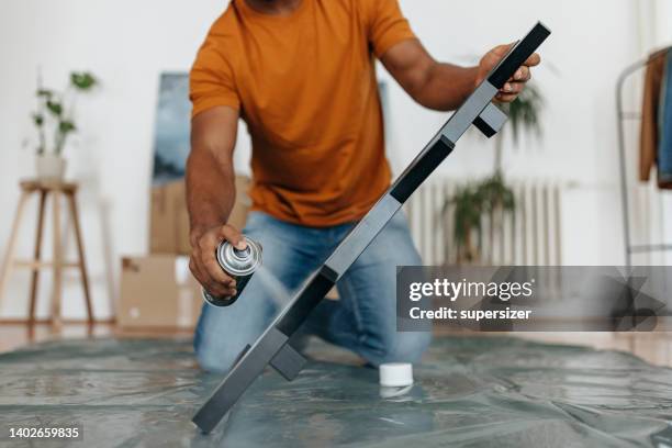 it will be white - spray-de-tinta imagens e fotografias de stock