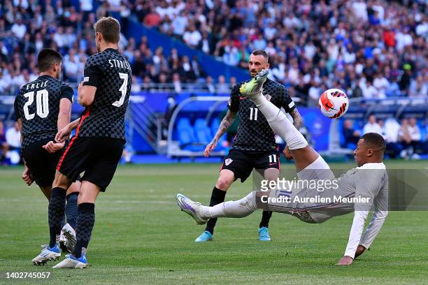 Kylian Mbappe of France controls the ball during the UEFA Nations League League A Group 1 match between France and Croatia at Stade de France on June...
