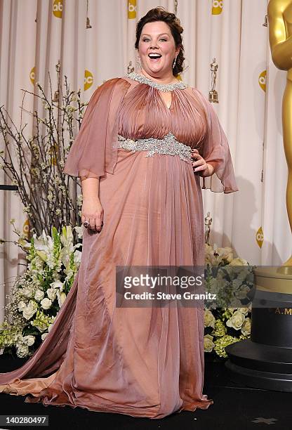 Melissa McCarthy poses at the 84th Annual Academy Awards at Grauman's Chinese Theatre on February 26, 2012 in Hollywood, California.