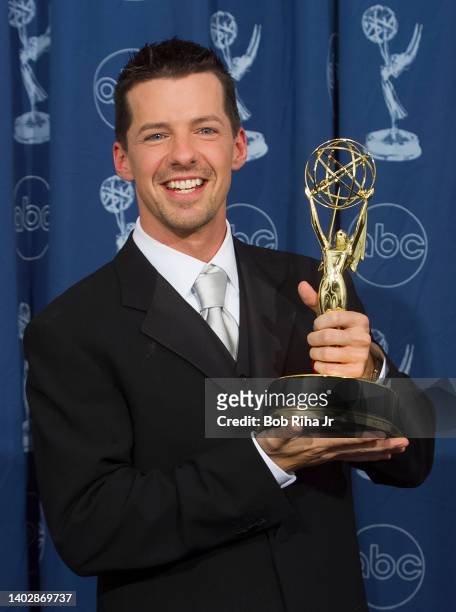 Winner Sean Hayes backstage at the 52nd Emmy Awards Show at the Shrine Auditorium, September 10, 2000 in Los Angeles, California.
