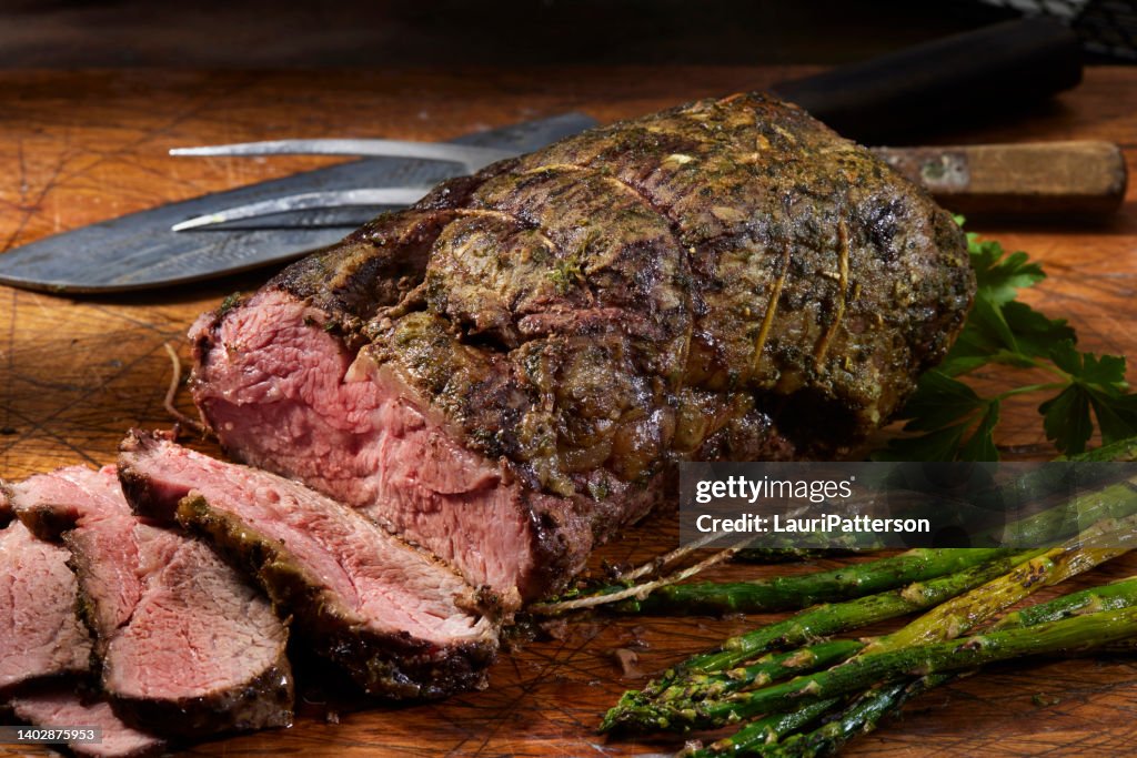Medium Rare Tri Tip Roast