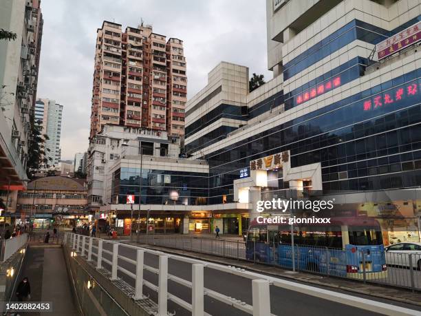 street in san po kong, kowloon, hong kong - san po kong stock pictures, royalty-free photos & images