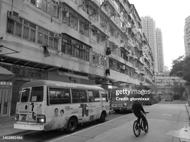 street in san po kong, kowloon, hong kong - san po kong stock pictures, royalty-free photos & images