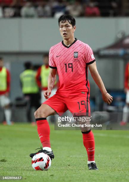 Kim Young-gwon of South Korea in action during the international friendly match between South Korea and Egypt at Seoul World Cup Stadium on June 14,...