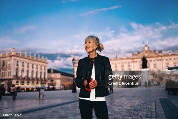 visiting place stanislas, nancy, france, at sunset - lotharingen stockfoto's en -beelden