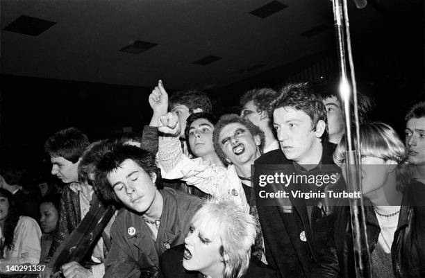 Punk Fans 4,460 70s Punk Stock Photos, High-Res Pictures, and Images - Getty Images