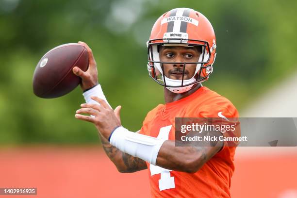 Deshaun Watson of the Cleveland Browns throws a pass during the Cleveland Browns mandatory minicamp at CrossCountry Mortgage Campus on June 14, 2022...