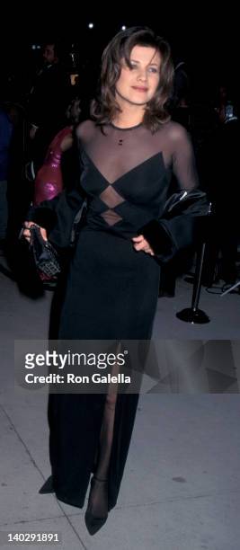 Daphne Zuniga at the3rd Annual Vanity Fair Oscar Party, Morton's Restaurant, West Hollywood.