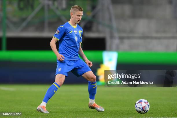 Oleksandr Zinchenko of Ukraine controls the ball during the UEFA Nations League League B Group 1 match between Ukraine and Republic of Ireland at LKS...