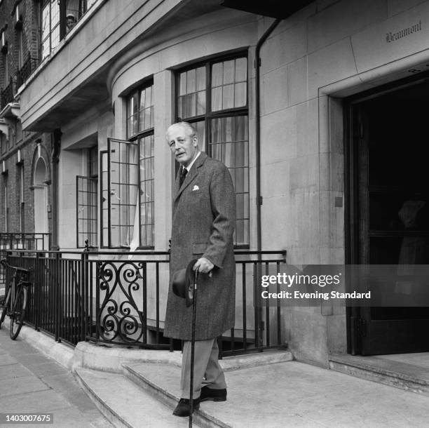 British politician Harold Macmillan leaving King Edward VII's Hospital for Officers on Beaumont Street in Marylebone, London, England, 24th October...