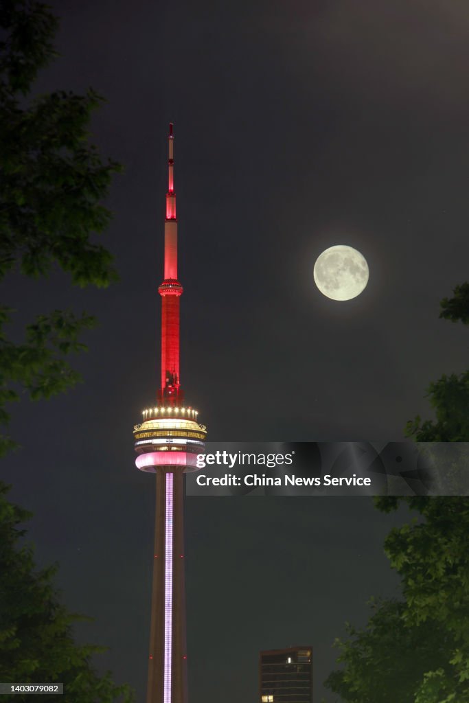 Supermoon Lights Up Night Sky In Canada