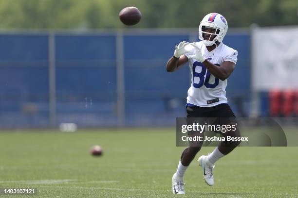 Jamison Crowder of the Buffalo Bills makes a catch during Bills mini camp on June 15, 2022 in Orchard Park, New York.