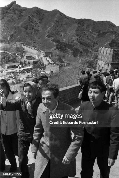 The General Secratary of the Italian Communist Party, Enrico Berlinguer, duriing the visit of the great wall in China. Enrico Berlinguer on the Great...