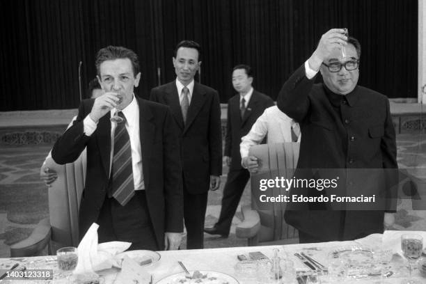 The General Secratary of the Italian Communist Party, Enrico Berlinguer, visited North Korea. Enrico Berlinguer wth Kim Il Sung duriin a gala dinner....